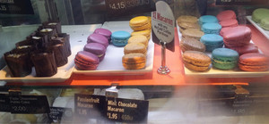 McDonald's Pic 3 - Mmmmmacarons