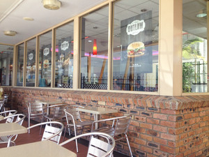 Hungry Jack's Pic 5 - HJs outdoor eating area