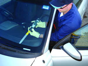 BTB Auto Glass & Body Shop Pic 3 - Remove any adhesive bonded auto glass with the one system