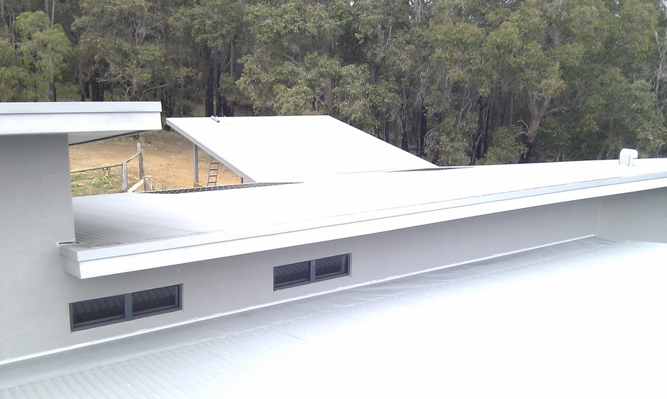 WA External Solutions Pic 1 - guttermesh gutter guard on a skillion roof