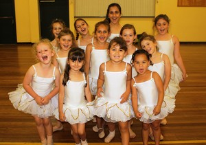 Starz Performance Studio Pic 2 - Starz Performance young ballerinas