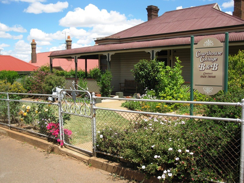 Courthouse Cottage B&B Pic 1 - courthouse cottage bb