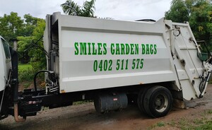 Smiles Garden Bags Pic 4