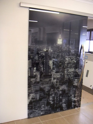 Mitchell's Glass Works Pty Ltd Pic 3 - Digitally Printed Internal Sliding Door