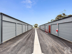 Willunga Storage Pic 3 - Bitumen sealed roads around the units