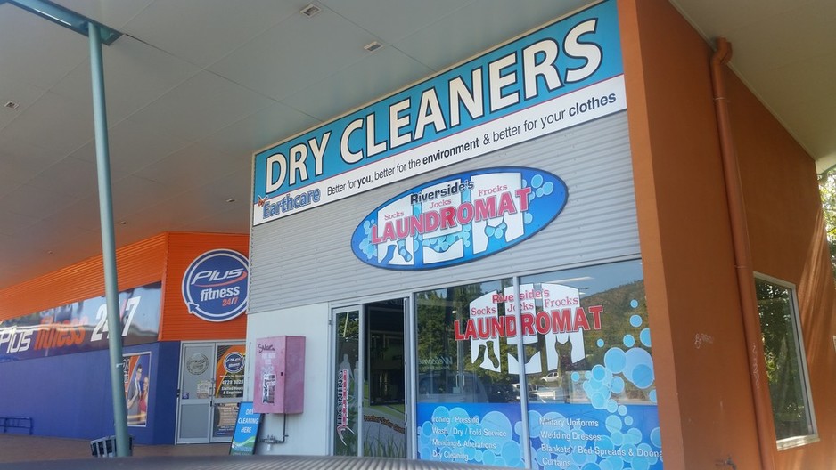 Earth Care Dry Cleaners and Laundromat Pic 1