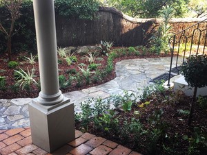 GardenForce Landscaping & Design Pic 3