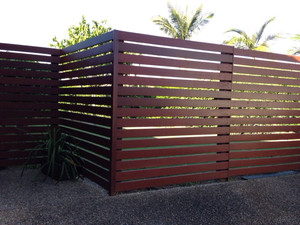 Build 1 Qld Pic 2 - Fencing with dual gated access