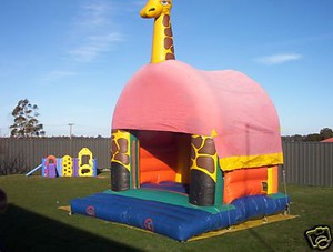 Sir Bouncalot Castle Hire Pic 2