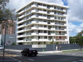 Carlton Holiday Apartments Pic 1 - Carlton Holiday Apartments