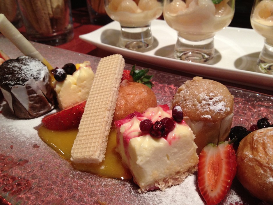 Zushibento Ascot Pic 2 - dessert on buffet nights 2012