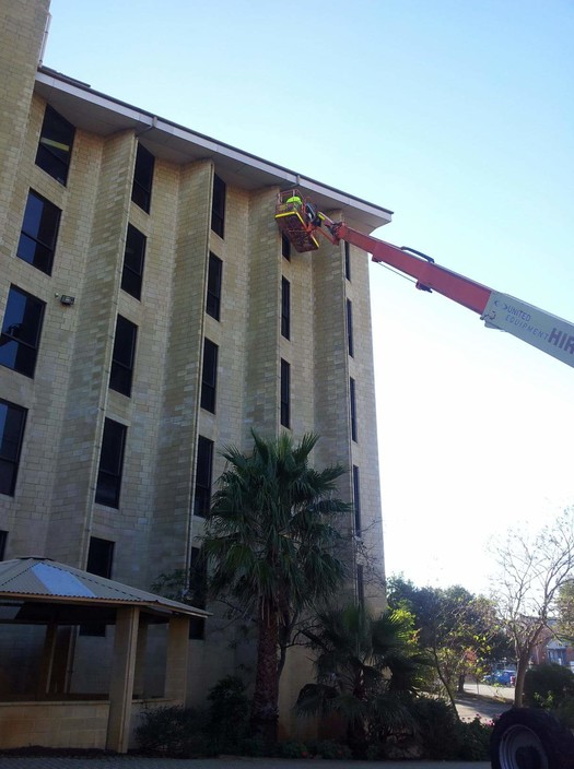 Mindarie Window Cleaning Pic 1