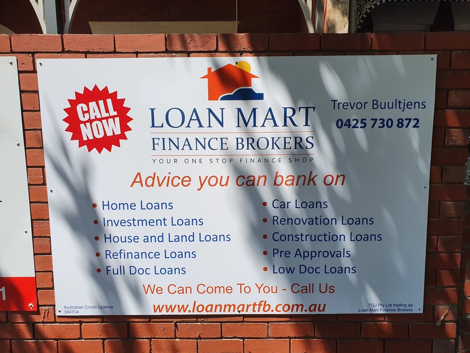 Loan Mart Finance Brokers Pic 1 - New signage for the new year