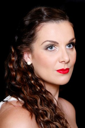 Robyn Appleby Makeup Artist Pic 5