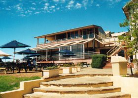 The Portsea Hotel Pic 1 - Dining at The Portsea Hotel