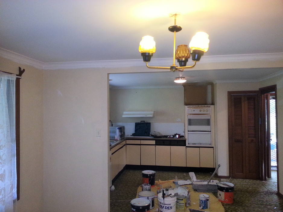 Ace of Paints Pic 1 - Kitchen Before