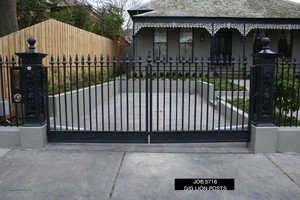 Chadstone Fences & Gates Pic 5 - Victorian Style Driveway Gates with Lion Posts South Melbourne