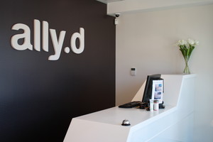 Ally D - Skin & Body Centre Pic 2 - Reception