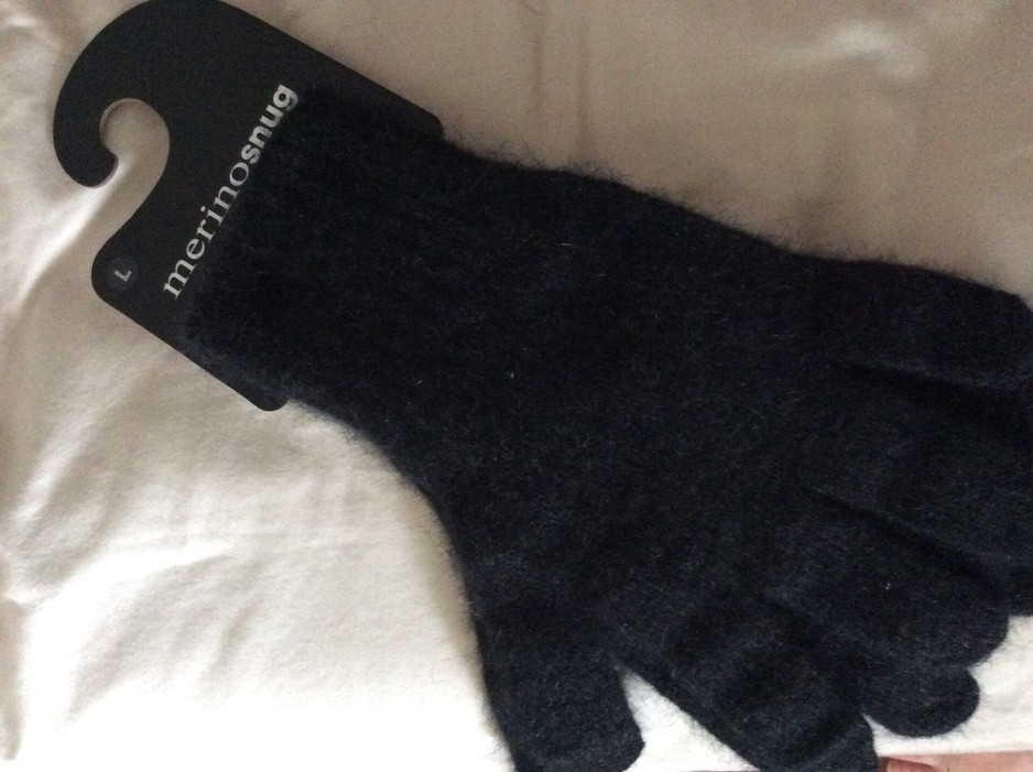 Creswick Woollen Mills Pic 2 - Merino and possum gloves