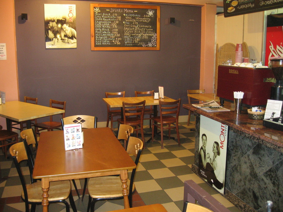 Ettalong Pizza & Pasta House Pic 1