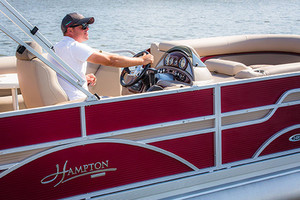 Lexington Pontoon Boats Pic 4