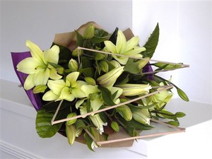 D-vine Flowers by Jo Reid Floral Designer Pic 2 - lily wrap 69 89 109