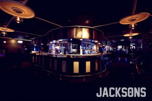 Jacksons Lounge Bar Pic 3