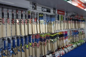 Sporty's Warehouse Pic 5 - Sportys Warehouse Cricket Selection