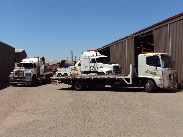 GERALDTON TOWING SERVICES Pic 1