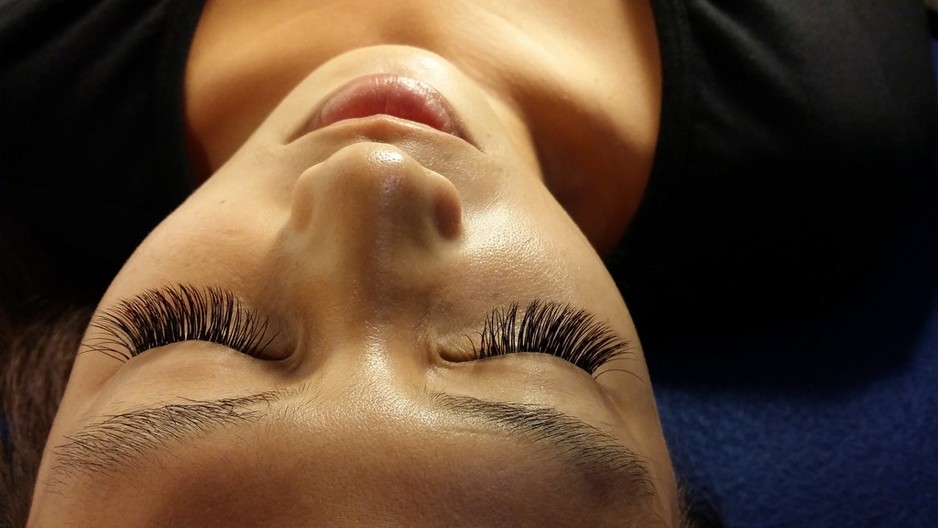 Amazing Lashes Pic 1