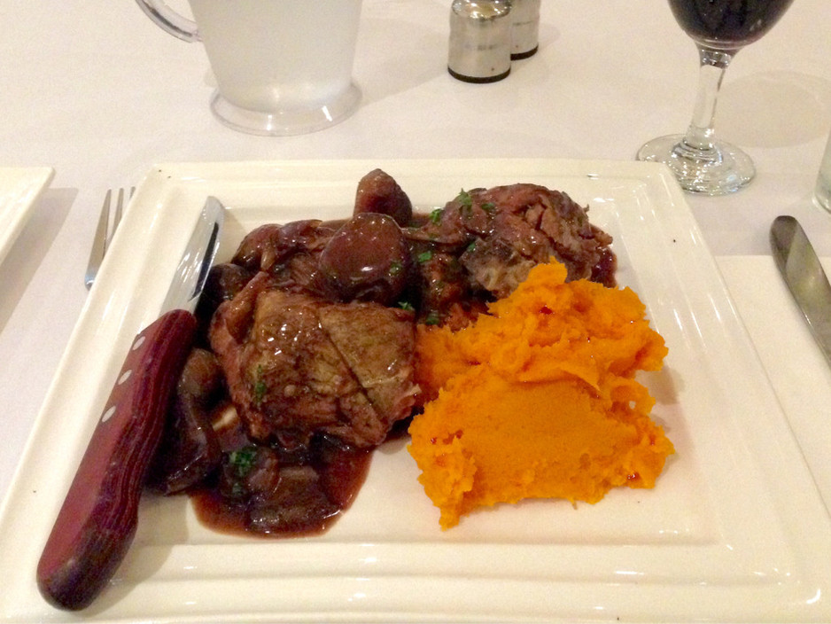 Prima Luna Pic 1 - Lamb shoulder with gravy and mashed sweet potato