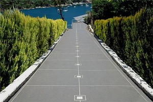 Spraycraft Concrete Resurfacing Pic 3 - Hand taped custom design Driveway