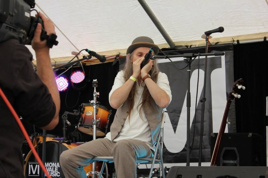 Tom Flood Harmonica Pic 1 - Tom Flood Nthn Beaches Music Festival 2014