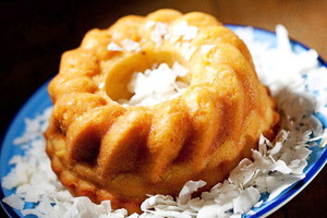 Aussie Rum Cakes Pic 2 - Dreamy Coconut