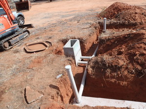 Araluen Plumbing Pic 3 - Laying Atlantis Absorption trench