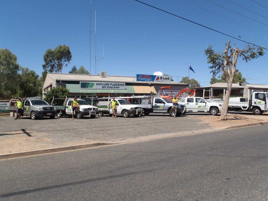 Araluen Plumbing Pic 1 - The friendly team