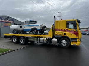 Mcintosh Trucking & Towing Pic 5