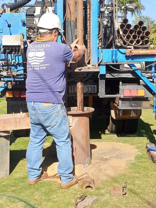 Aquarian Drilling Pic 1 - Drilling Alexander Heights