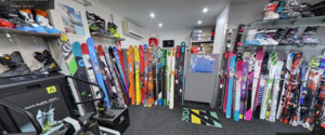 Snowbound Pic 3 - Amazing skis and the best fitting boots