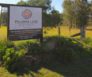 Palmers Lane Estate Pic 5 - Front Sign