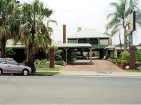 Pioneer Lodge Motel Pic 1 - Pioneer Lodge Motel exterior