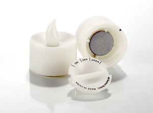 Candles Recharge Pic 2 - Battery operated tea light candle and CR2032 battery