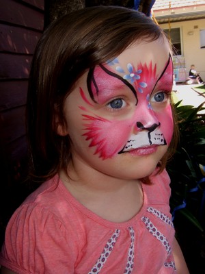 Face Painting, Rainbow Pic 5 - Pretty Kitty