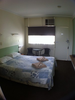 Outback Motel The Pic 3