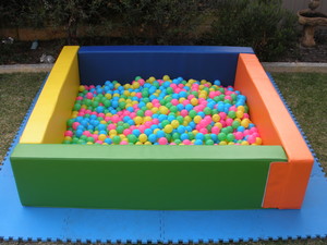 Perth Toy Hire Pic 5 - Soft play ball pits