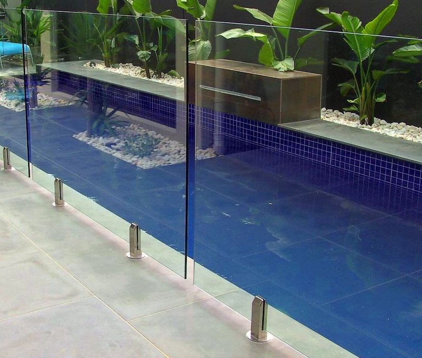 Go Fencing Pic 1 - Frameless Semiframeless systems available