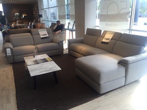 Nick Scali Furniture Pic 4 - Amazing couch