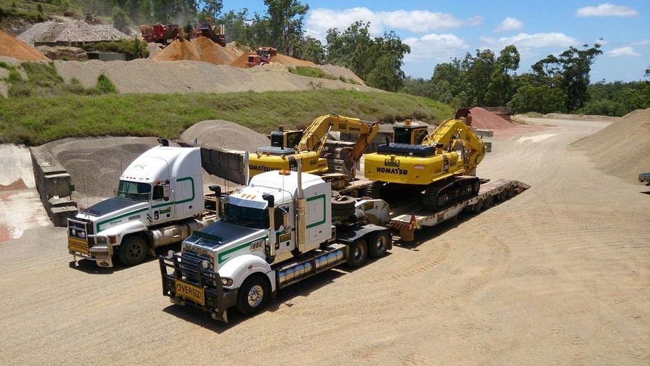 Kidner Contracting Pty. Ltd. Pic 1 - Heavy Haulage Excavator Hire