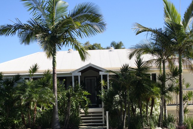 Rainbow Beach Accommodation Pic 1 - Surrounded by tropical gardens