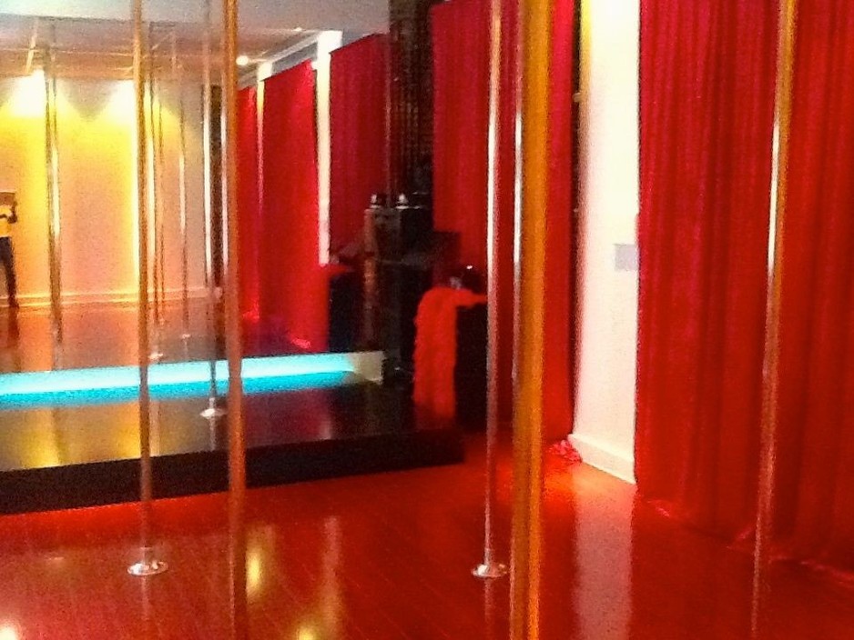 Xpressions Pole Fitness & Exotic Dance Studio Pic 1